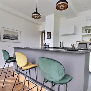 Entier - Refait à Neuf - Loft - Center Appartement