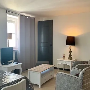 Au Coeur De Apartment
